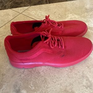 Never worn men’s Vans low-top all red sneakers